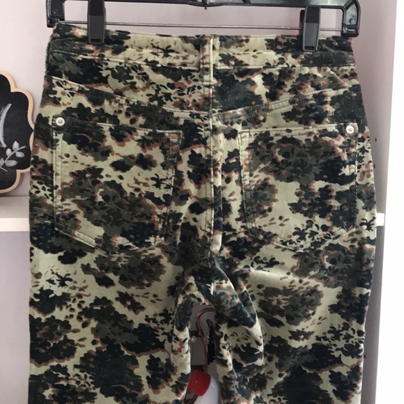 PILCRO High-Rise Button-Fly Skinny Corduroy Pants - Picture 10 of 12